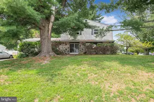 9096 Pine Rd, Philadelphia, PA 19115 - Photo 1