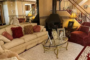 8412 Gibbs Pl, Philadelphia, PA 19153 - Photo 3