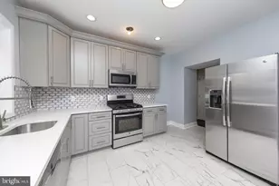 4354 Cresson St, Philadelphia, PA 19127 - Photo 3