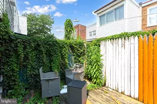 2033 McClellan St, Philadelphia, PA 19145 - Photo 15