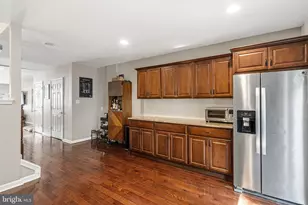 208 W Wildey St, Philadelphia, PA 19123 - Photo 9