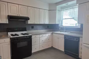 1103 Hedgerow Ln, Philadelphia, PA 19115 - Photo 9