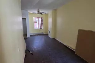 2637 N Palethorp St, Philadelphia, PA 19133 - Photo 9