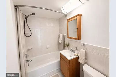 2101 Chestnut Street #1821, Philadelphia, PA 19103 - Photo 11