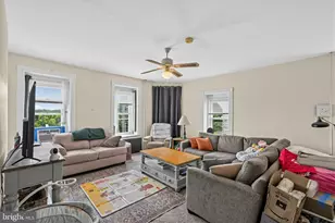 201 Sumac St, Philadelphia, PA 19128 - Photo 9