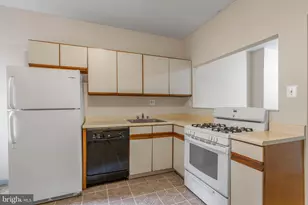 1632 S 4th St, Philadelphia, PA 19148 - Photo 9
