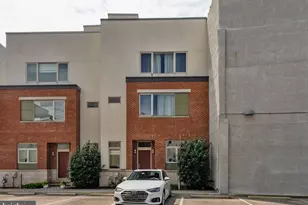 806 Montrose St, Philadelphia, PA 19147 - Photo 1