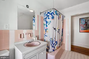 133 E Gorgas Ln, Philadelphia, PA 19119 - Photo 35