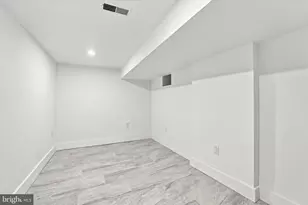 2245 E Cambria St, Philadelphia, PA 19134 - Photo 17