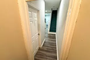 2538 N Gratz St, Philadelphia, PA 19132 - Photo 9