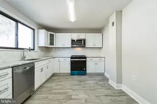 382 Martin St, Philadelphia, PA 19128 - Photo 7