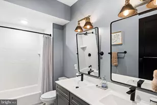 326 Wright St, Philadelphia, PA 19128 - Photo 15