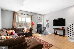 326 Wright St, Philadelphia, PA 19128 - Photo 3