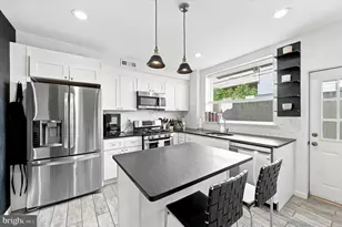 1920 Warnock St, Philadelphia, PA 19148 - Photo 9