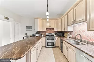 216 Sumac St, Philadelphia, PA 19128 - Photo 15