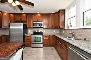 648 Gerhard St, Philadelphia, PA 19128 - Photo 15