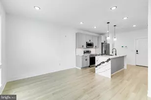 2054 N 2nd St, Philadelphia, PA 19122 - Photo 9