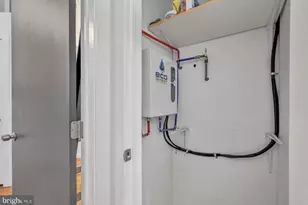 428 N 13th St, Philadelphia, PA 19123 - Photo 23