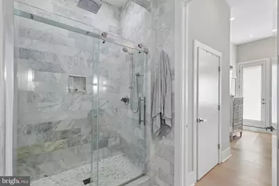 826 N Lawrence Street N, Philadelphia, PA 19123 - Photo 23