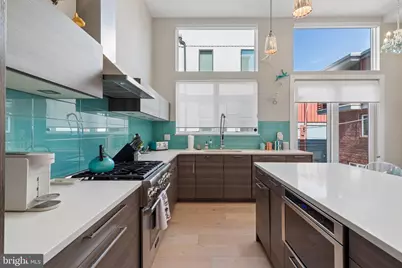 826 N Lawrence Street N, Philadelphia, PA 19123 - Photo 37