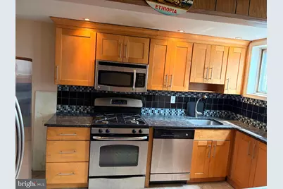 7014 Grays Avenue, Philadelphia, PA 19142 - Photo 3