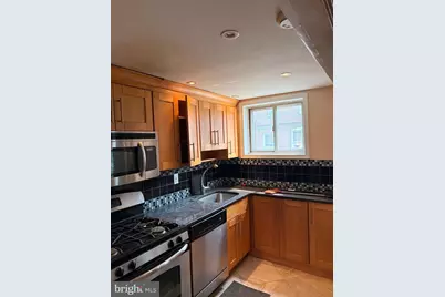 7014 Grays Avenue, Philadelphia, PA 19142 - Photo 17