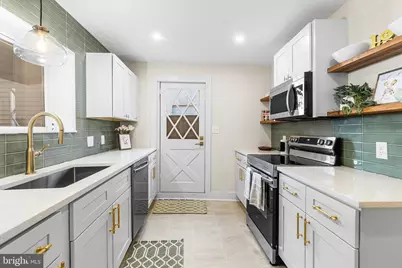 2542 Jasper Street, Philadelphia, PA 19125 - Photo 9