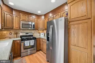 2715 Mower St, Philadelphia, PA 19152 - Photo 15
