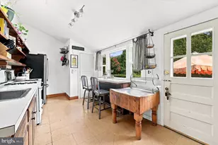 528 W Sedgwick St, Philadelphia, PA 19119 - Photo 11