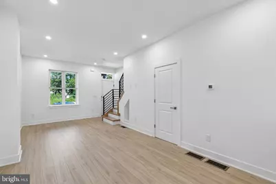 2834 W Glenwood, Philadelphia, PA 19121 - Photo 11