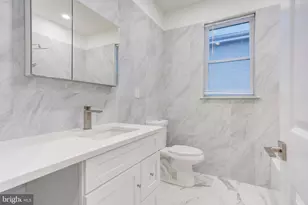 1323 S 15th St, Philadelphia, PA 19146 - Photo 19