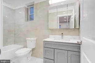 1323 S 15th St, Philadelphia, PA 19146 - Photo 25