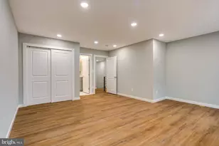 1323 S 15th St, Philadelphia, PA 19146 - Photo 9