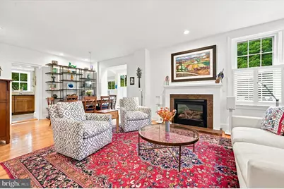 124 W Gravers Lane, Philadelphia, PA 19118 - Photo 5