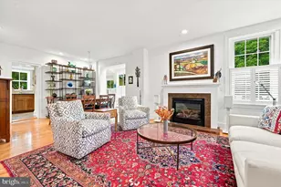 124 W Gravers Ln, Philadelphia, PA 19118 - Photo 5