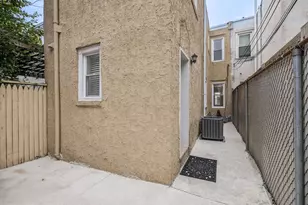 2129 Oakford St, Philadelphia, PA 19146 - Photo 3