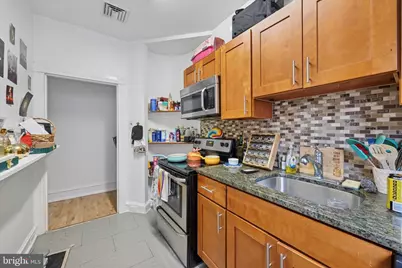 222 Buckingham Place, Philadelphia, PA 19104 - Photo 7