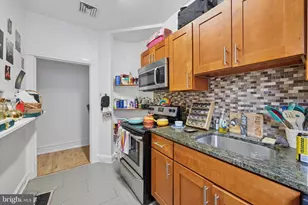 222 Buckingham Pl, Philadelphia, PA 19104 - Photo 7