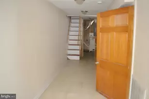 5353 Delancey St, Philadelphia, PA 19143 - Photo 11