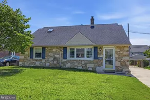 8017 Lenola St, Philadelphia, PA 19136 - Photo 3