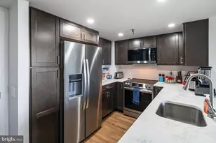 2001 Hamilton St, Philadelphia, PA 19130 - Photo 5