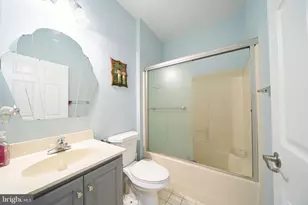2672 Honeysuckle Ln, Philadelphia, PA 19116 - Photo 17