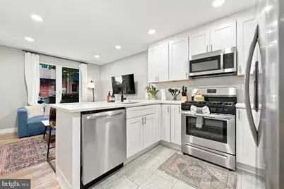 414 Fitzwater Street, Philadelphia, PA 19147 - Photo 7