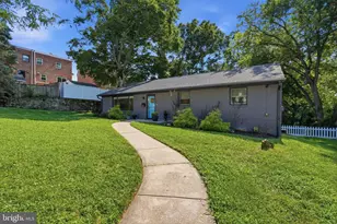 6910 Cliff Rd, Philadelphia, PA 19128 - Photo 1