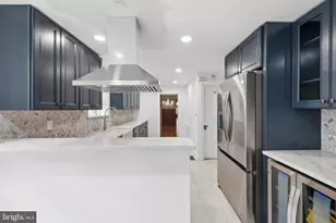 2218 Locust St, Philadelphia, PA 19103 - Photo 21