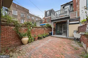 2218 Locust St, Philadelphia, PA 19103 - Photo 47
