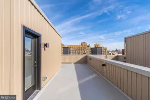 1325 Buttonwood St, Philadelphia, PA 19123 - Photo 13
