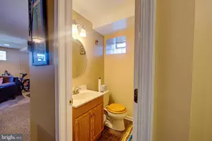 834 E Vernon Rd, Philadelphia, PA 19119 - Photo 33