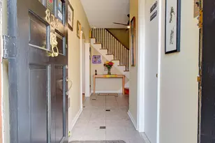834 E Vernon Rd, Philadelphia, PA 19119 - Photo 9