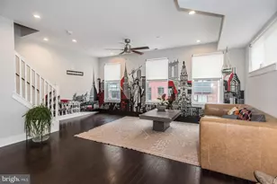 1532 N 7th St, Philadelphia, PA 19122 - Photo 9